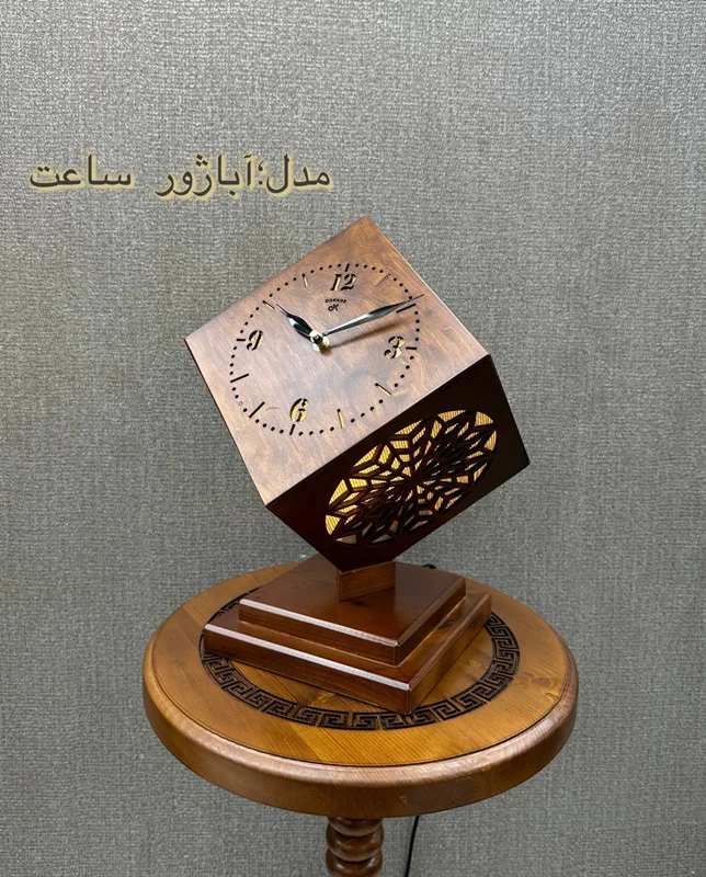 ساعت رومیزی